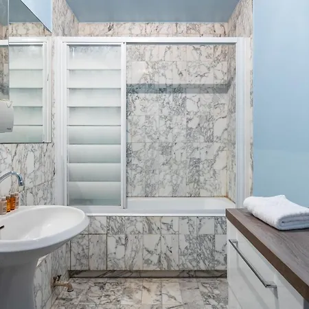 Apartman Veeve - Build Me Up, Buttercup Párizs